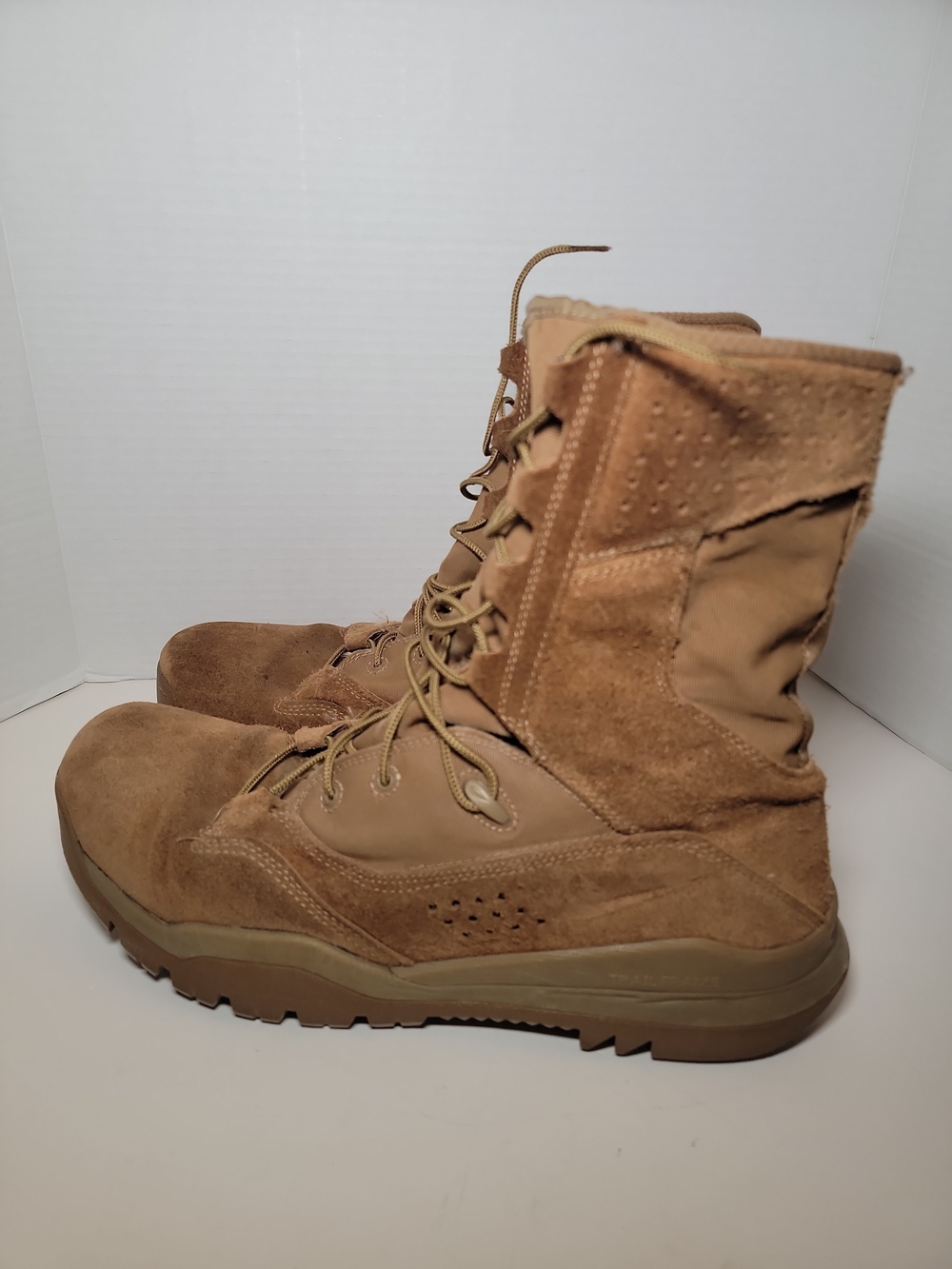Nike 8" Tactical Boots Me'ss Size 11.5 Suede Leather Brown AQ1202 900